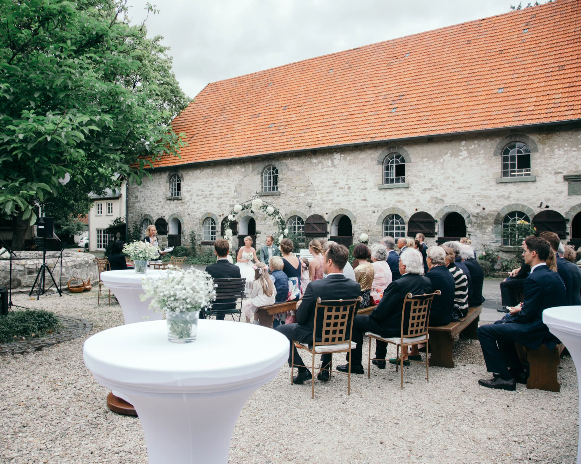 Hochzeitsmoment auf dem Loagshof – Bild 1